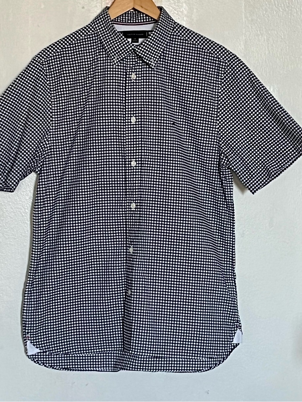 Tommy Hilfiger Black and White Check Short-Sleeve Button-Down Shirt Size L